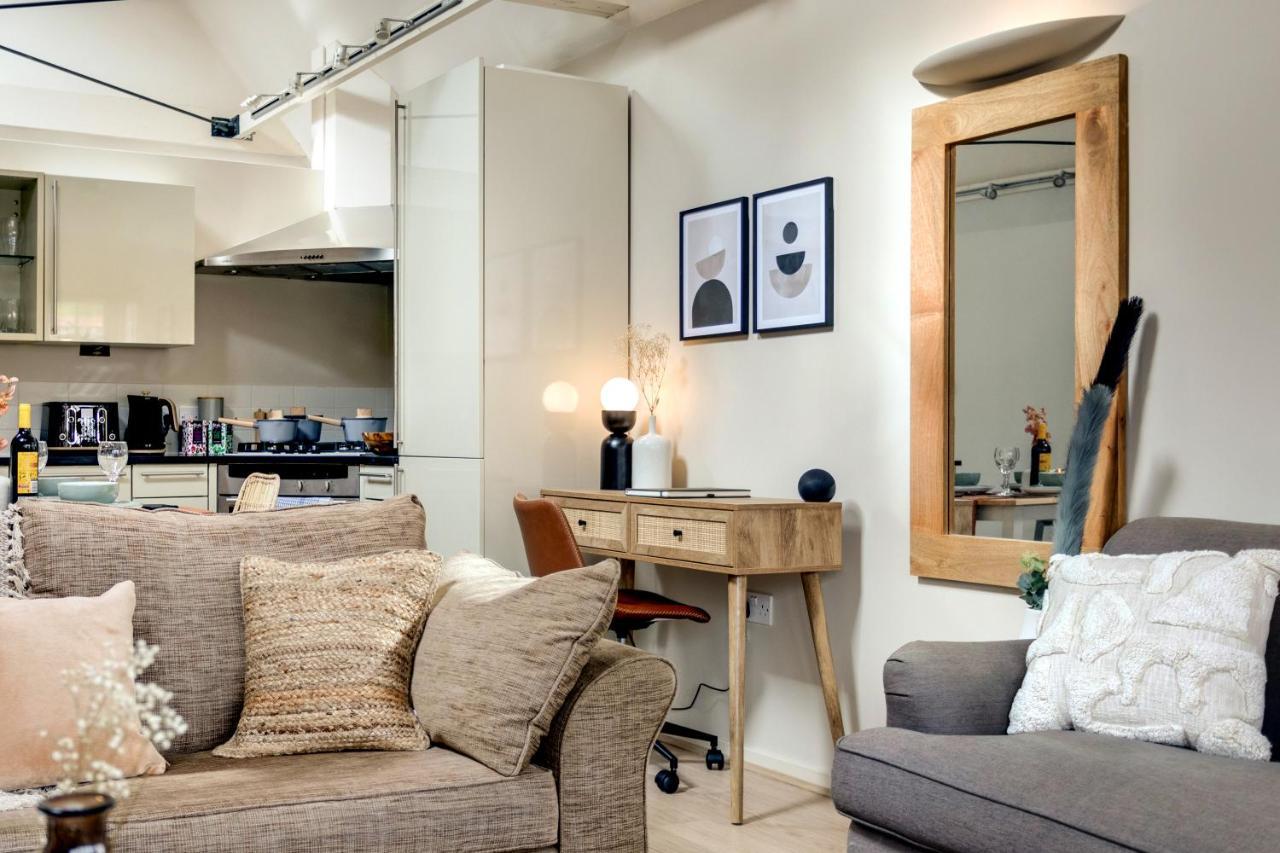 The Rafters - 2 Bedroom Apartment - Central Location - Vibrant Atmosphere カンタベリー エクステリア 写真